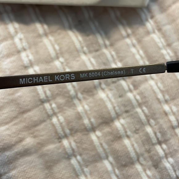 Michael Kors Sunglasses - Picture 4 of 4